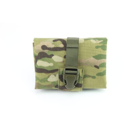 Bolsa con mucho espacio para revistas vacías y otros objetos.