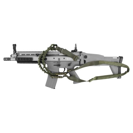 Padded rifle sling with one-point attachment